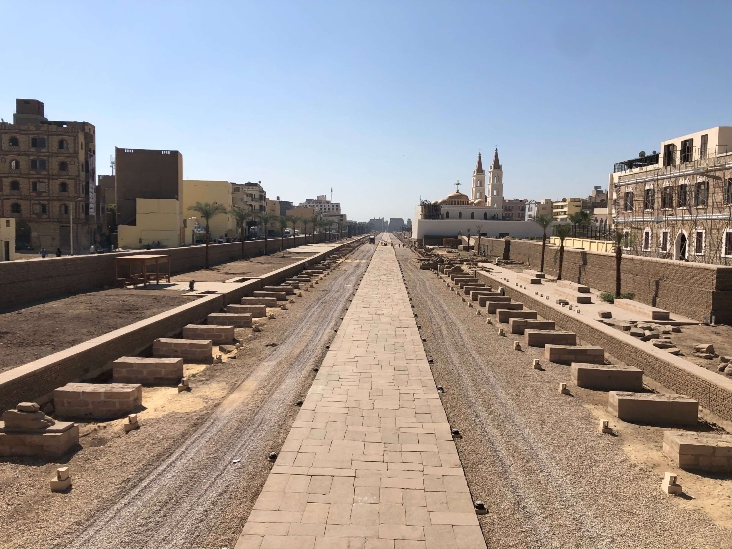 カルナック神殿への参道